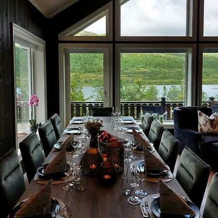 Modern Mountain With A View Over The Sea Tatil Evi