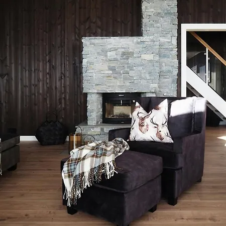 Tatil Evi Modern Mountain With A View Over The Sea Vevle